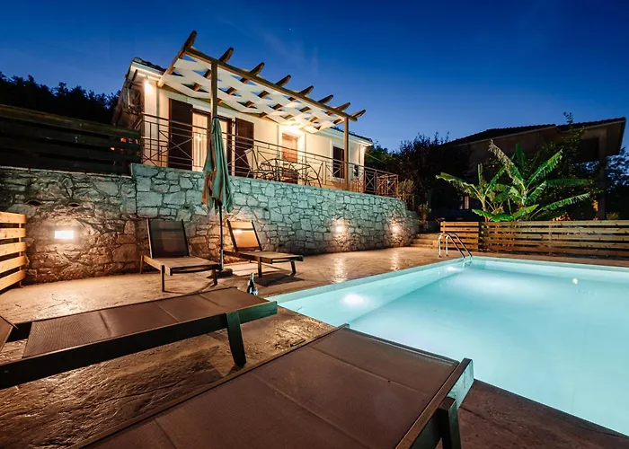 Vozas Villas - Traditional Houses With Great View