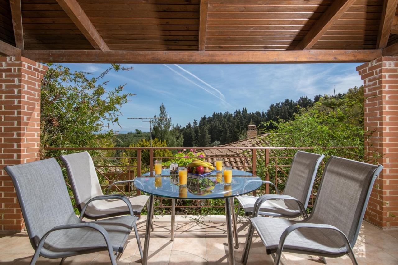 Vozas - Traditional With Great View וילה