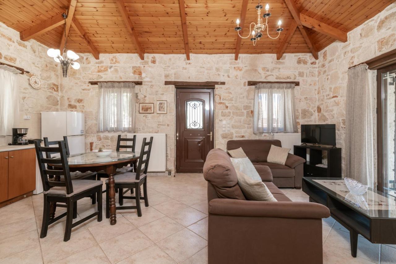 Vozas - Traditional With Great View וילה טרגקי