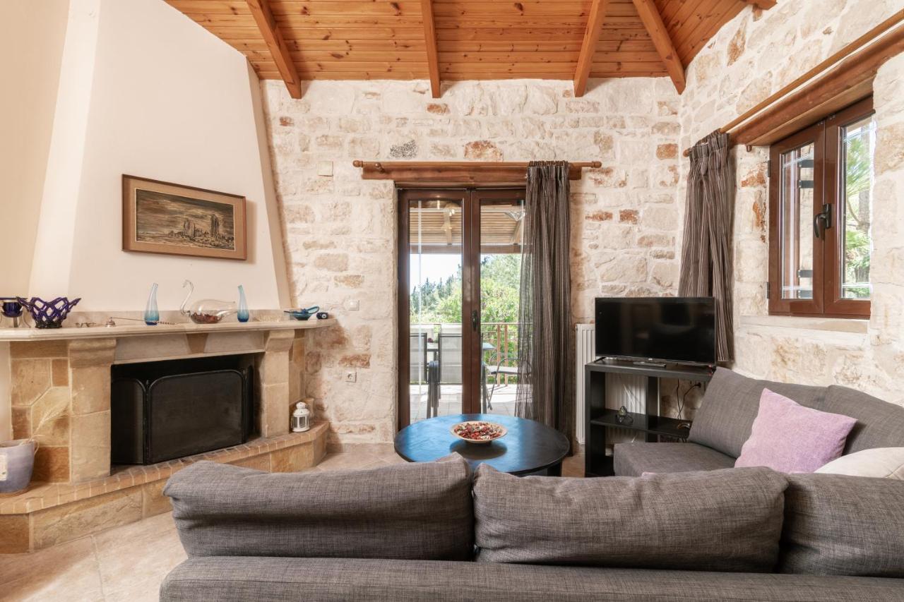 Vozas - Traditional With Great View וילה